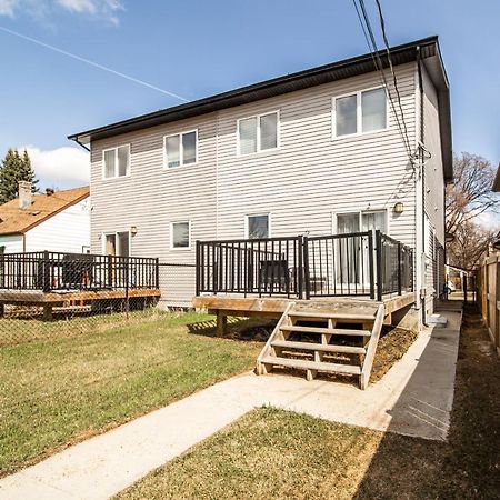 Vibrant Modern Oasis - Free Parking, Netflix, Fast Wi-Fi - Long Stays Welcome 에드먼턴 외부 사진